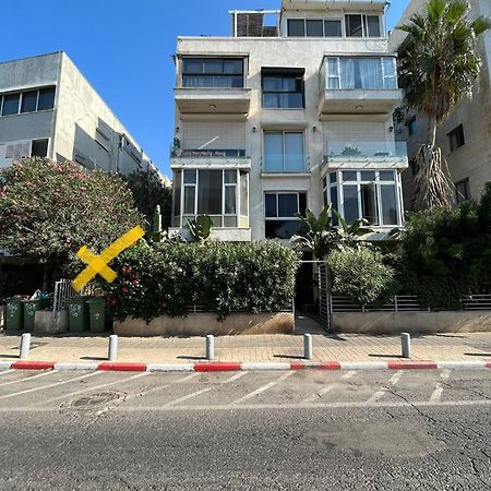 Glorious Renovated Apartment On Top Of The Beach Tel Aviv Exteriér fotografie